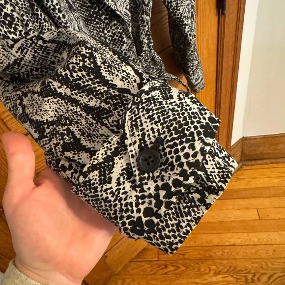 Who What Wear Snakeskin Print Trench Coat - Picture 5 of 5